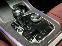 2022 BMW X5 30Li Premium M Sport Package, чёрный — фото 15
