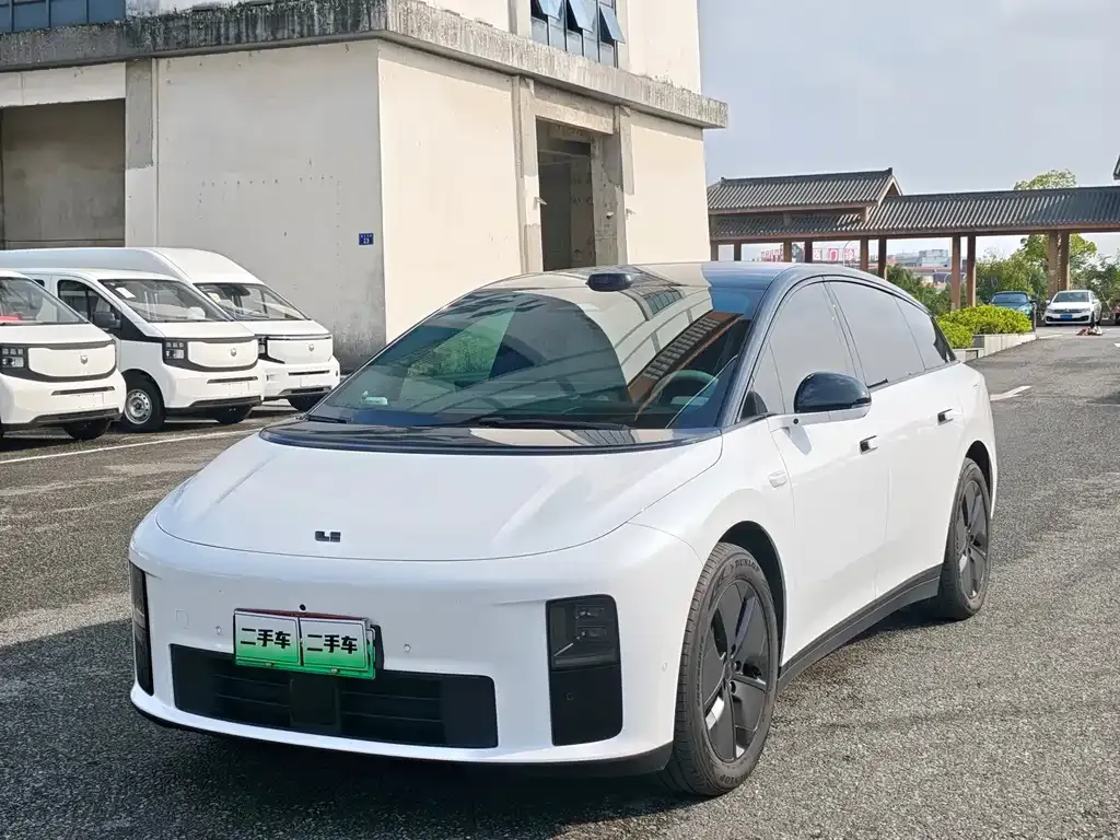 2025 Li Auto i6 2WD Standard