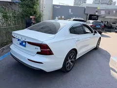 2023 Volvo S60 B4 Luxury, белый — фото 7