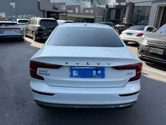 2023 Volvo S60 B4 Luxury, белый — фото 8