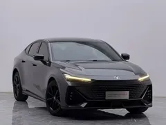 2023 Changan UNI-V 1.5T Premium — фото 2