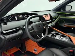 2023 Changan UNI-V 1.5T Premium — фото 4