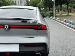 2022 Changan UNI-V 1.5T — фото 26