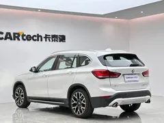 2021 BMW X1 Premium, белый — фото 3