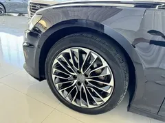 2020 Audi A6L 55 TFSI e quattro PHEV, чёрный — фото 3