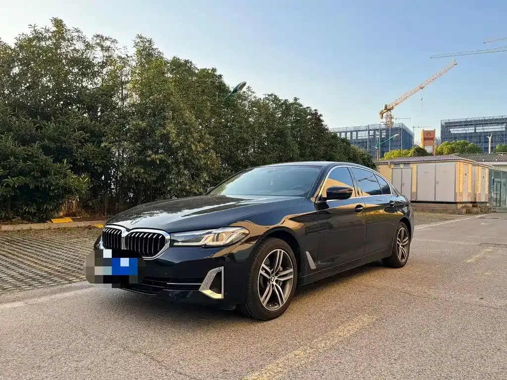 2023 BMW 5 Series 530Li Leading Luxury Package