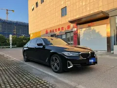 2023 BMW 5 Series 530Li Leading Luxury Package, чёрный — фото 3