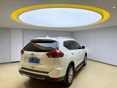 2022 Nissan X-Trail 2.0L 2WD Premium, белый — фото 4