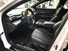 2025 BYD e7 EV 520 Smart Travel, белый — фото 5