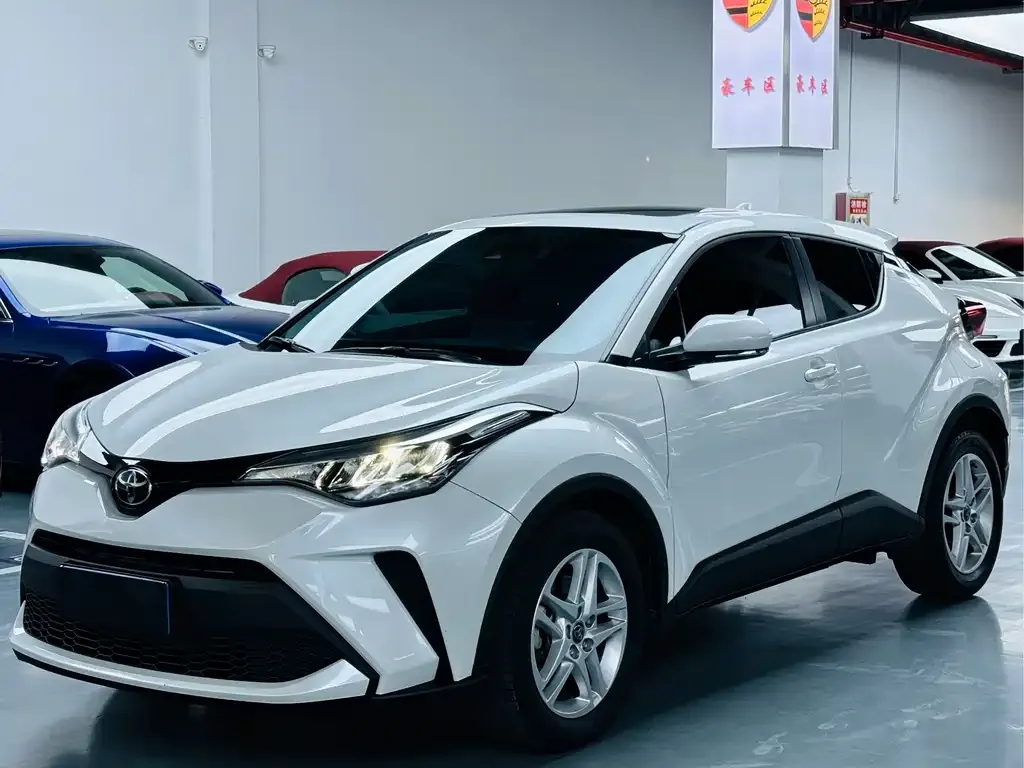 2023 Toyota C-HR 2.0L