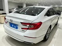 2021 Honda Accord 260TURBO Luxury Starry Sky Limited, белый — фото 9