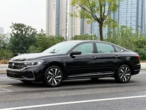 2022 Volkswagen Passat 330TSI Luxury