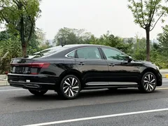 2022 Volkswagen Passat 330TSI Luxury, чёрный — фото 5