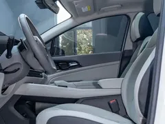 2023 Kia Sportage 1.5T 2WD Premium, белый — фото 11