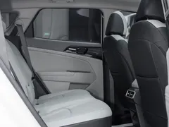 2023 Kia Sportage 1.5T 2WD Premium, белый — фото 13