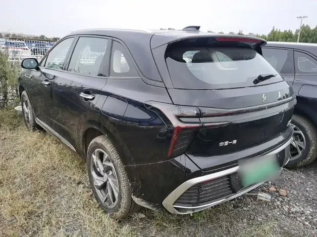 2025 Hongqi HS3 PHEV 117km