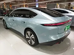 2024 Nio ET5 75kWh EV, синий — фото 5