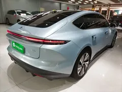 2024 Nio ET5 75kWh EV, синий — фото 7