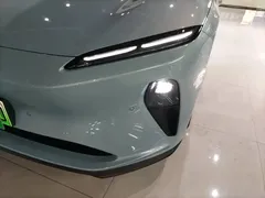 2024 Nio ET5 75kWh EV, синий — фото 24