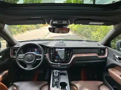2022 Volvo XC60 4WD Luxury, синий — фото 6