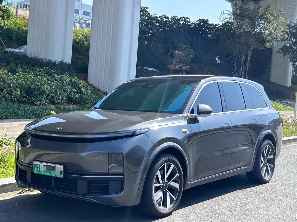 2023 Li Auto L8 Air