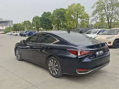 2021 Lexus ES 260, синий — фото 4