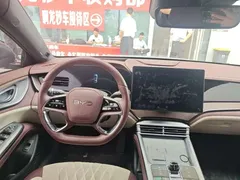 2023 BYD Seal 1.5T DM-i PHEV 121km Flagship — фото 9