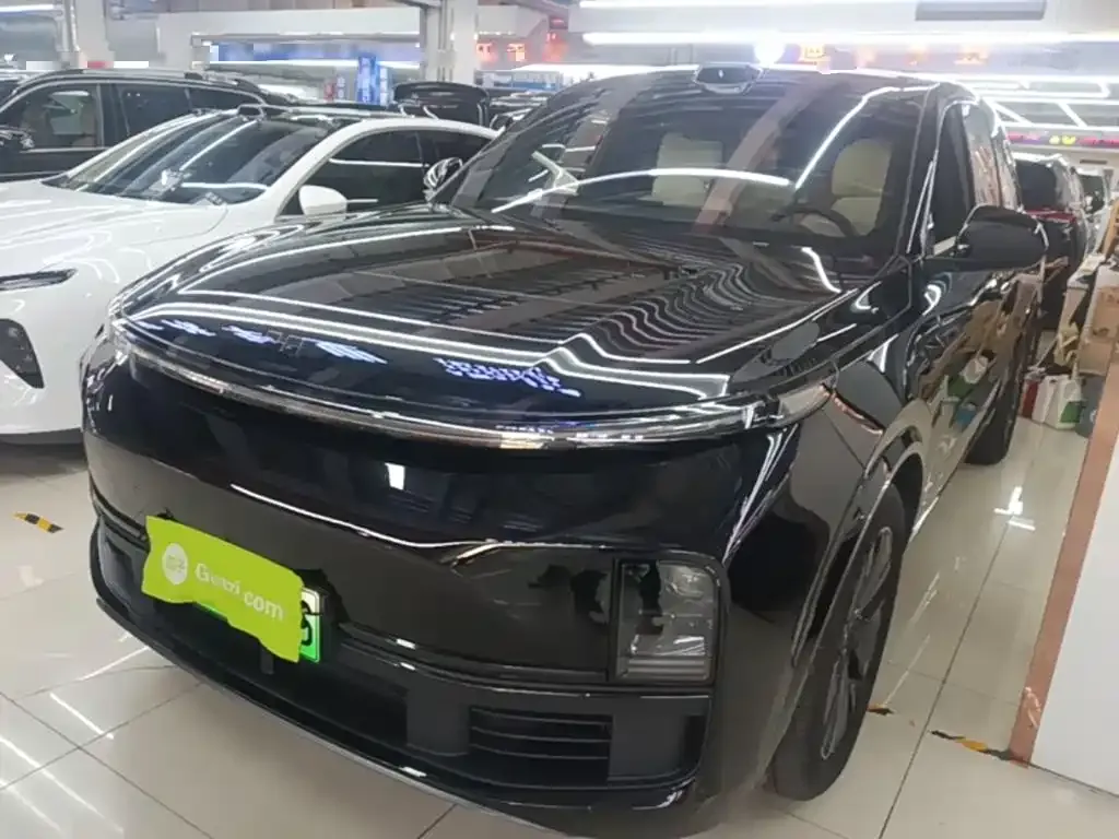 2024 Li Auto L8