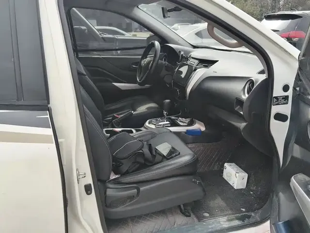 2020 Nissan Terra 2.5L XL Upper 4WD AT Luxury