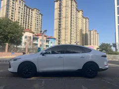 2025 BYD Qin PLUS DM-i PHEV Smart Driving 55km Leading, белый — фото 3