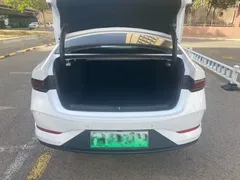2025 BYD Qin PLUS DM-i PHEV Smart Driving 55km Leading, белый — фото 6