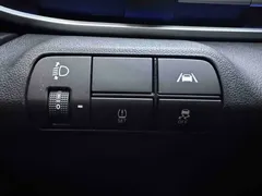 2022 Hyundai Elantra 1.5L CVT 20th Anniversary, белый — фото 11