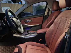 2022 BMW 3 Series 325Li M Sport Dark Package, чёрный — фото 7