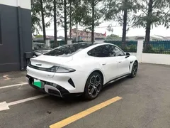 2024 Xiaomi SU7 RWD Long Range Smart Driving, белый — фото 8