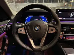 2022 BMW 5 Series 530Li Premium Luxury Package, белый — фото 5