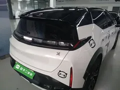 2023 Zeekr X RWD ME 5-seat, белый — фото 7