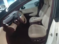 2023 Zeekr X RWD ME 5-seat, белый — фото 15