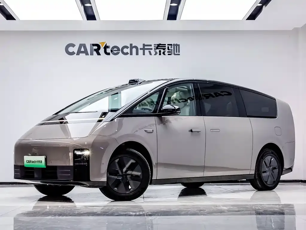 2024 Li Auto MEGA Ultra