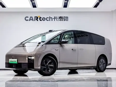 2024 Li Auto MEGA Ultra