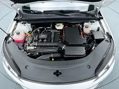 2025 BYD Seal 05 PHEV 120KM Smart Driving Flagship, белый — фото 6