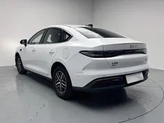 2025 BYD Seal 05 PHEV 120KM Smart Driving Flagship, белый — фото 11