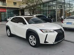 2020 Lexus UX 200 Special Edition, белый — фото 3