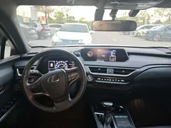 2020 Lexus UX 200 Special Edition, белый — фото 7
