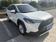 2022 Toyota Corolla Cross 2.0L Elite, белый — фото 3