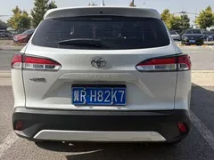 2022 Toyota Corolla Cross 2.0L Elite, белый — фото 5