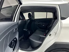 2021 Toyota Yaris L Zhixuan X 1.5L CVT Luxury, белый — фото 18