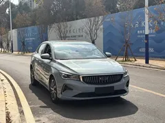 2022 Geely Emgrand 4th Gen 1.5L CVT Premium — фото 3