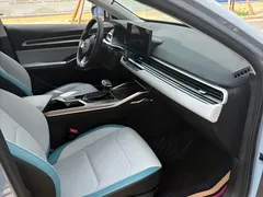 2022 Geely Emgrand 4th Gen 1.5L CVT Premium — фото 7