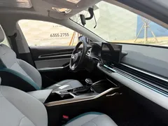 2022 Geely Emgrand 4th Gen 1.5L CVT Premium — фото 8