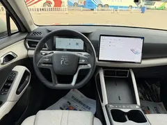 2025 BYD Yuan UP Smart Driving 401km Vitality, зелёный — фото 9
